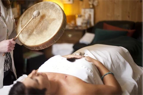 Corso di Massaggio Sonoro con il Tamburo Sciamanico Myamo Corso di Massaggio Sonoro con il Tamburo Sciamanico Myamo